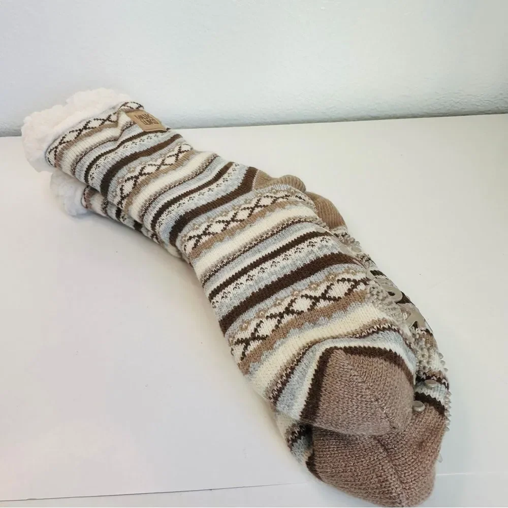 Muk Luks Slipper Cabin‎ Socks NWT Rubber On Bottom L/XL 8-10
